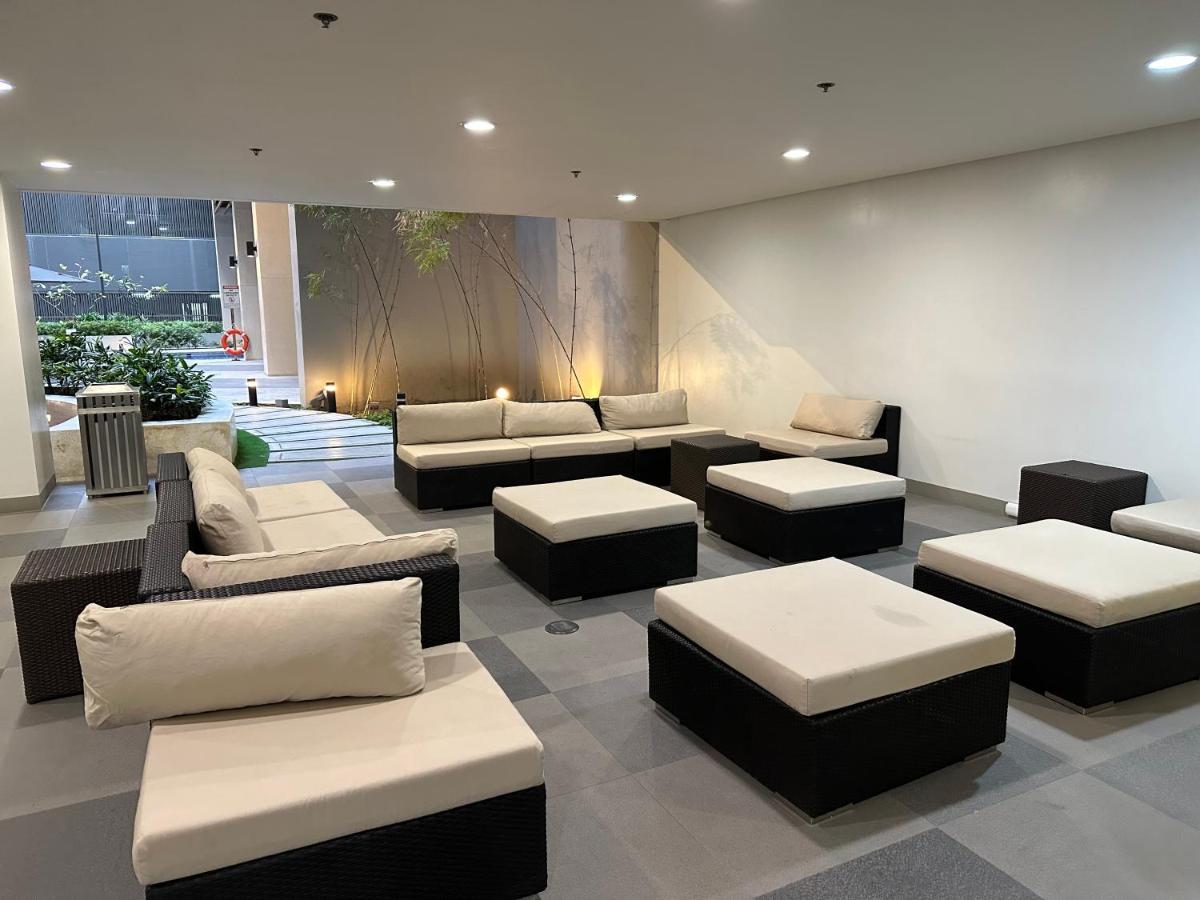 S Residences Tower 3 Moa Luxe Staycation By C