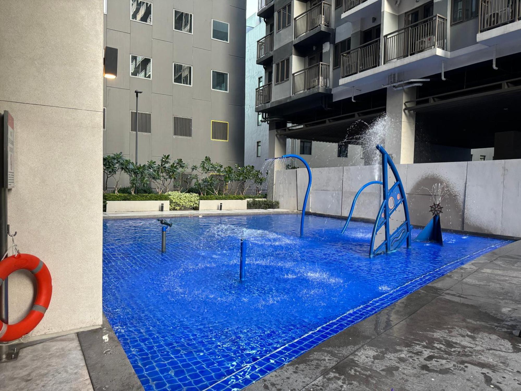 S Residences Tower 3 Moa Luxe Staycation By C Apartment